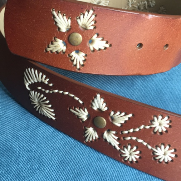 Belt - Picture 2 of 5